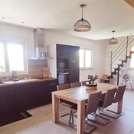 Des Hirondelles 4 A 5 Personnes Proche Europapark Ohnenheim