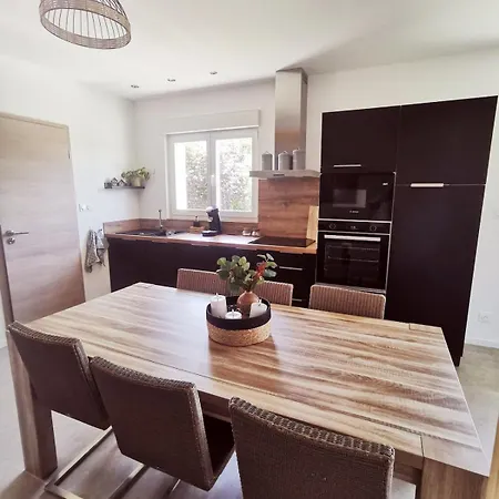 Des Hirondelles 4 A 5 Personnes Proche Europapark *